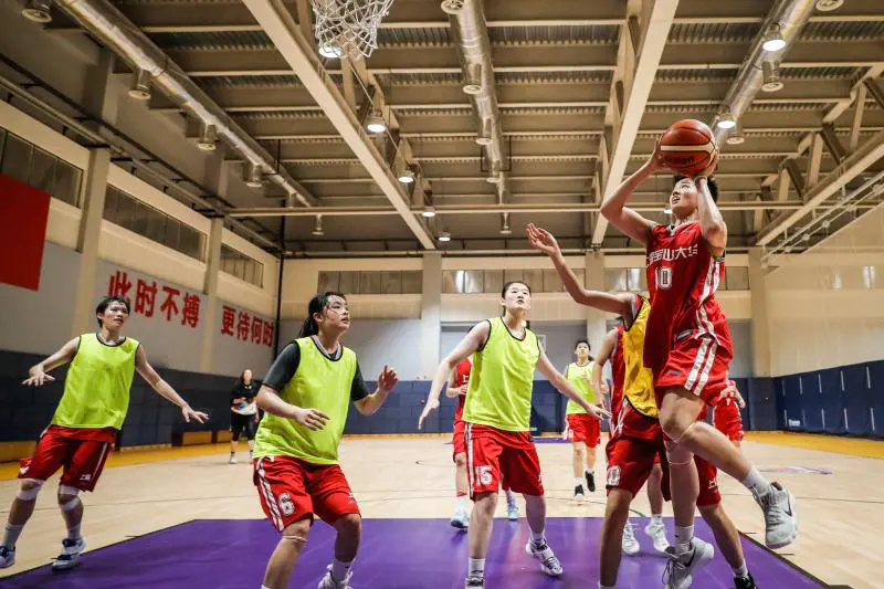 哪里可以学习到提升篮球心态的方法_0